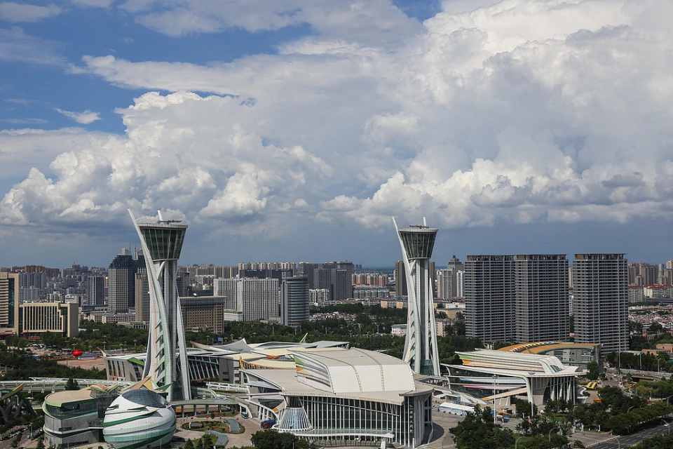 经济大省挑大梁，“十万亿俱乐部”再扩容